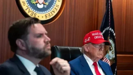 ABD, İran’daki 3 nükleer tesisi vurdu: Trump saldırıyı ‘Durum Odası’ndan izledi